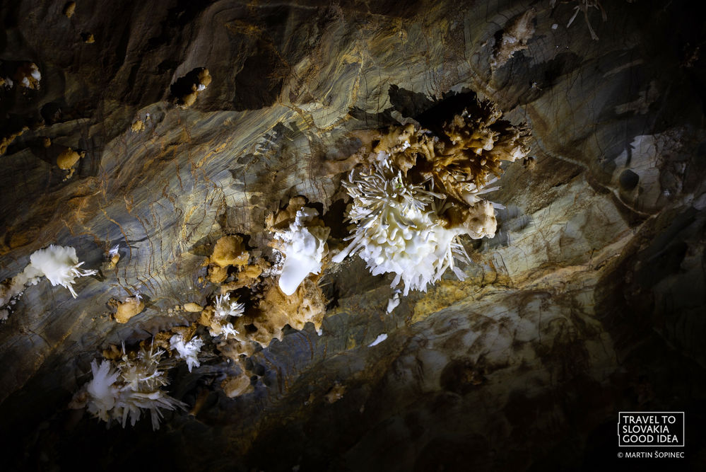 UNESCO Ochtinská aragonite cave