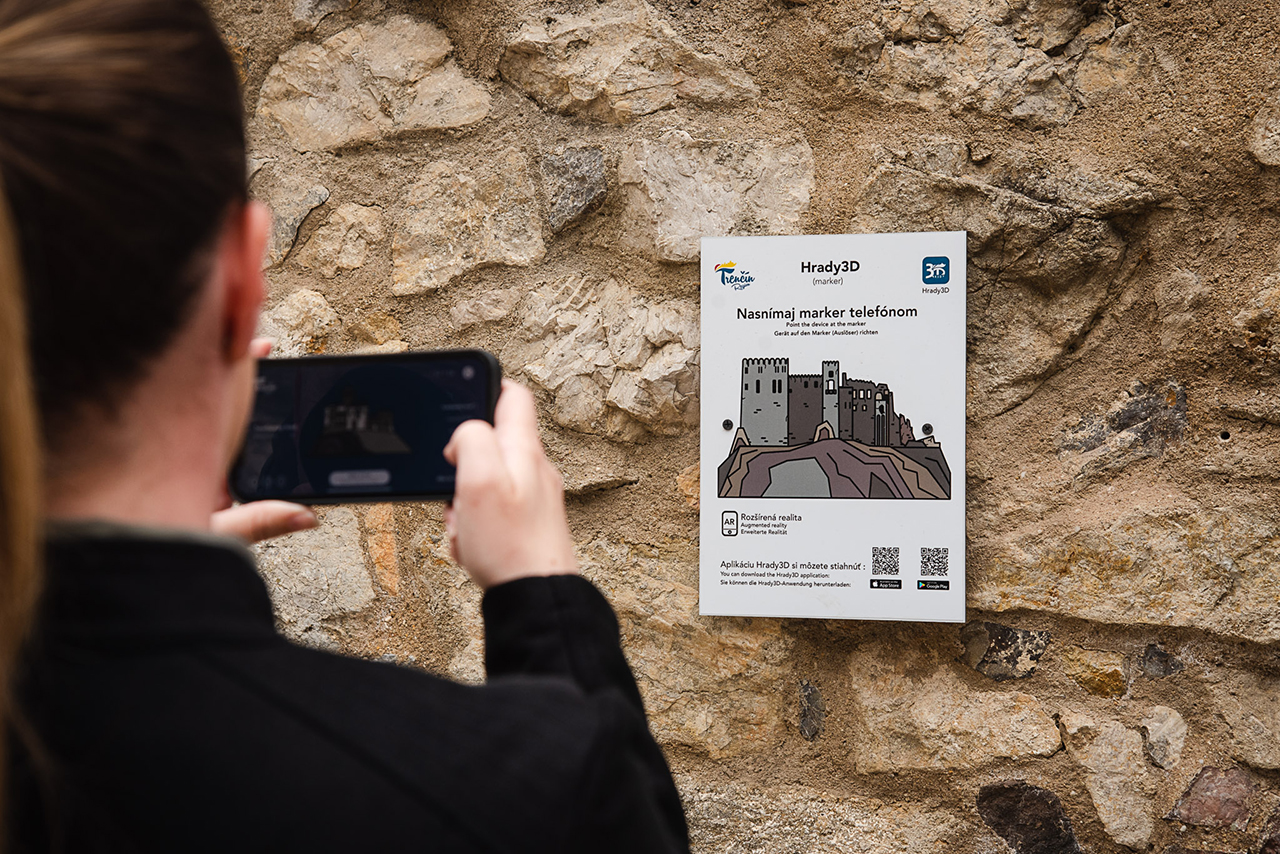 Mobilná aplikácia Hrady 3D