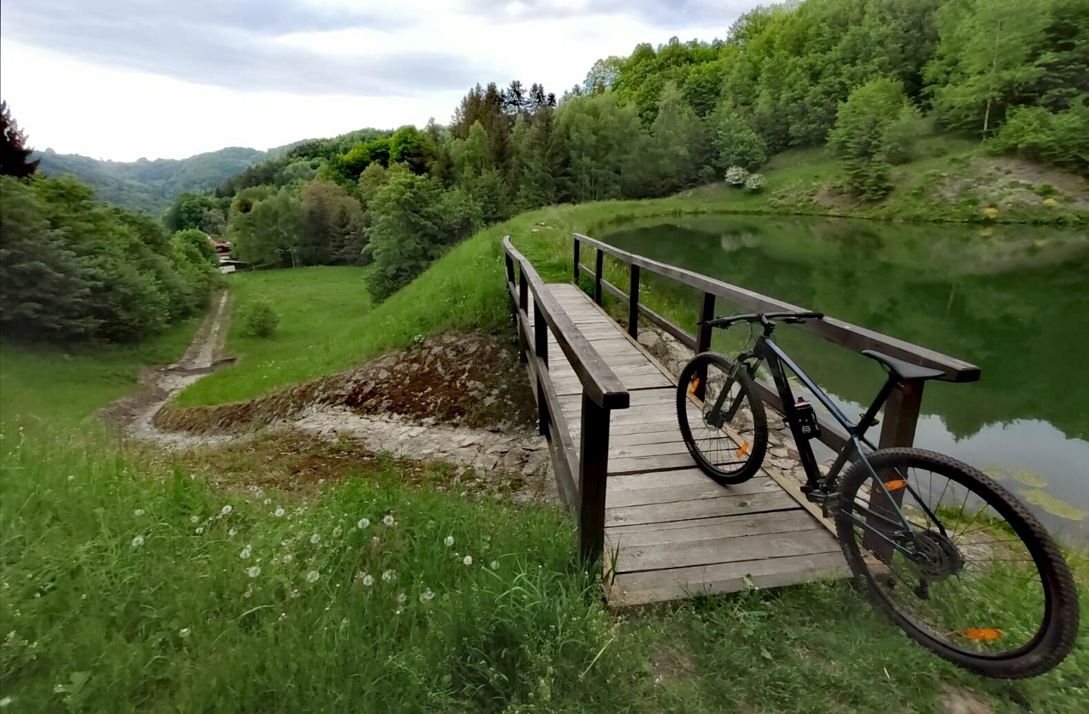 Cycling to tajchs near Banská Štiavnica